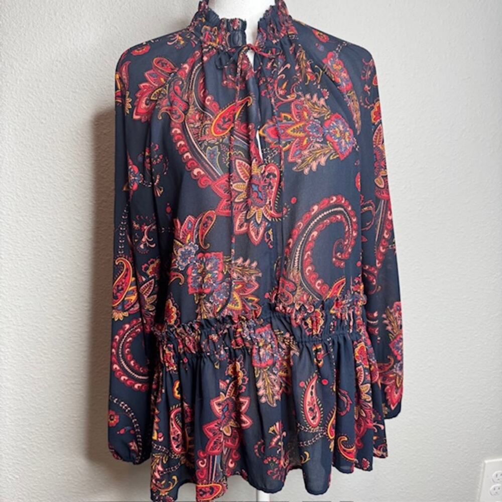 Loft Navy Red Flowy Fabric Paisley Blouse LS Sz Medium